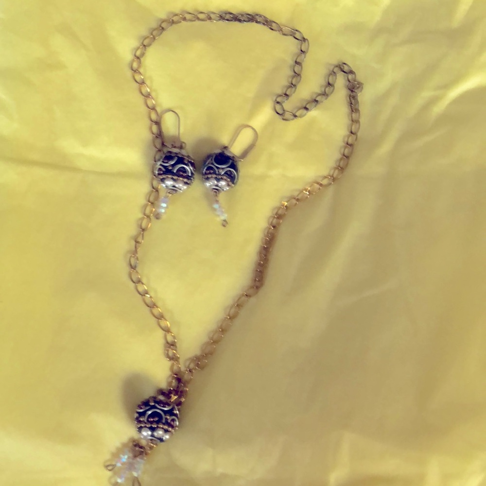 Two tone goldtone necklace and earrings set, hand made